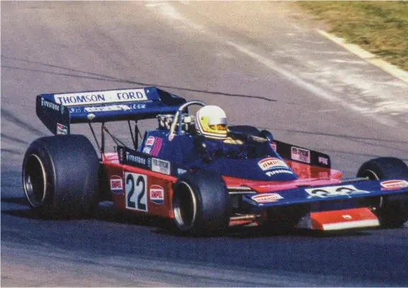  ??  ?? Above: Last days of the Mcrae GM2, 1975 Tasman Series, Oran Park, Australia (photo: Doug Eagar)