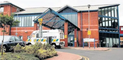  ??  ?? ●●Only 40 per cent of Rochdale people give their hospital a positive rating – the worst in the region