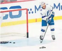  ?? WILFREDO LEE/AP ?? Lightning center Luke Glendening warms up before the start of Game 1 vs. the Panthers in Sunrise. Game 2 was Tuesday night.