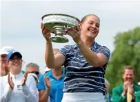  ?? Reuters ?? Jennifer Kupcho celebrates with the trophy. —