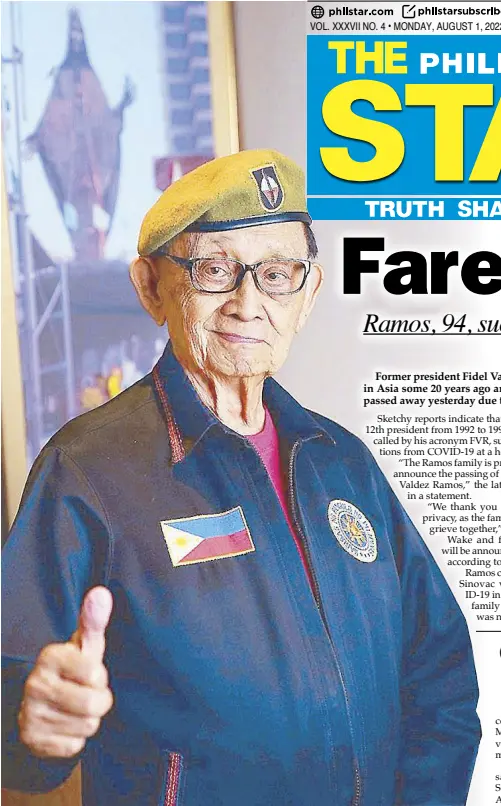  ?? photo taken by Mark Chester Ang. ?? Former president Fidel Ramos flashes his trademark thumbs-up sign in an undated