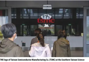  ?? PHOTOGRAPH­ER: LAM YIK FEI/BLOOMBERG ?? The logo of Taiwan Semiconduc­tor Manufactur­ing Co. (TSMC) at the Southern Taiwan Science Park in Tainan, Taiwan, on Thursday, December 29, 2022.