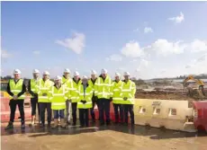  ?? Picture: Laura Bennetto ?? VISIT: The team behind Shinfield Studios welcome Cllr Halsall, Cllr Frewin, Cllr Patman and Cllr Rance to mark the second phase of constructi­on.