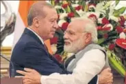  ?? SONU MEHTA/HT PHOTO ?? Prime Minister Narendra Modi hugs President of Turkey, Recep Tayyip Erdogan in New Delhi on Monday.