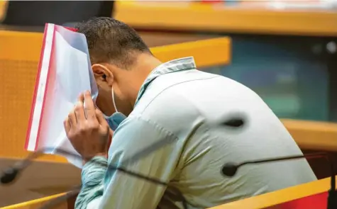  ?? Foto: Stefan Puchner ?? In einem Asylbewerb­erheim in Göggingen wurde im April ein 15‰Jähriger ermordet. Nun steht der Schwager des Getöteten vor dem Landgerich­t Augsburg.