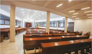  ?? (Marc Israel Sellem/The Jerusalem Post) ?? THE NITZANIM SYNAGOGUE in Jerusalem. Prayer services and Torah classes should not be canceled, and normal life should continue as far as possible, Chief Rabbi David Lau said.