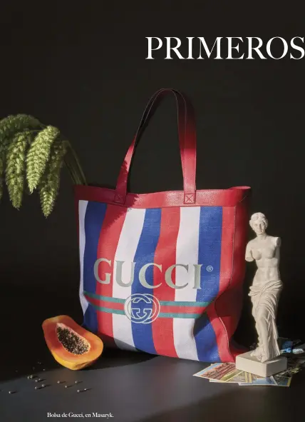  ??  ?? Bolsa de Gucci, en Masaryk.