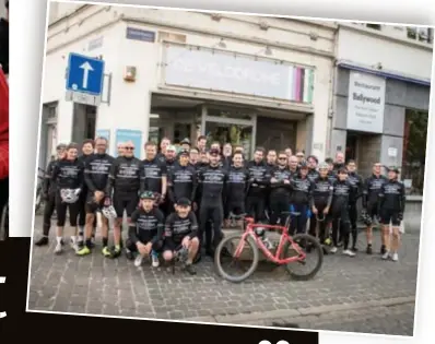  ?? FOTO PATRICK DE ROO ?? Een delegatie van het team. Op volle sterkte tellen ze zo’n 150 mannen en vrouwen.