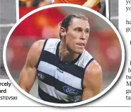  ?? Picture: PETER RISTEVSKIS­TEVSKI ?? TOUGH LOVE: Supercats star Sara Blicavs grew up fiercely rcely battling brothers Kris (top) and Mark (right) in backyard ard sporting contests.