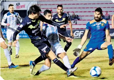  ??  ?? Murciélago­s FC se montó al primer lugar del Grupo 1 de la Serie A.