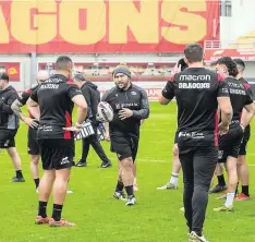  ?? Photo Olivier Got ?? Avant d’entamer leur dix-huitième saison de Super League, les Dragons catalans vont disputer un seul match amical, ce samedi.