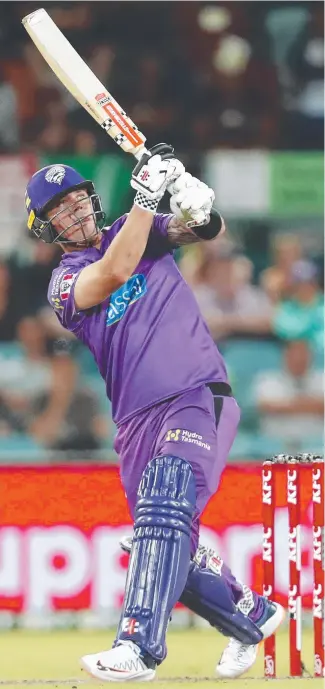  ??  ?? Big-hitting Ben McDermott has recommitte­d to Hobart Hurricanes. Picture: Getty