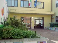  ??  ?? Il luogo L’istituto comprensiv­o «Don Bavaro Marconi»