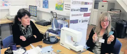  ??  ?? ●●Lynne Foy, left, and Yvonne Noworyta enjoy a textiles session at the Arc Centre, Reddish