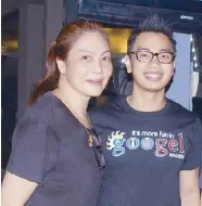  ??  ?? Annette Coronel and son Alex Coronel Falcon.