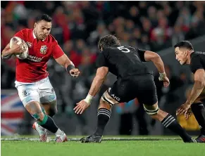  ??  ?? England’s Ben Te’o, seen here playing for the British and Irish Lions, evades All Blacks Sam Whitelock and Sonny Bill Williams during the 2017 series.