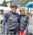  ?? FOTO: PR ?? Martin und Claudia Gralki im Ziel des Engadiner Radmaratho­ns.