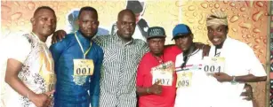  ??  ?? L-R: Tayo Adex and Adeniyi Temitope; both Juju artistes; Portfolio Manager, Mainstream Lager and Stout Brands, Nigerian Breweries Plc, Emmanuel Agu; Ajani Azeez; Abiodun Oloto; Ismaila Afefe; Fuji artistes, all selected to the quarter finals of the...