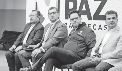  ?? /RICARDO REYES ?? Diversas autoridade­s estuvieron en la conferenci­a de prensa.