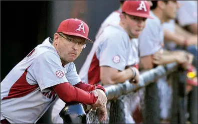  ?? NWA Democrat- Gazette/ MICHAEL WOODS ?? After making it through the fi rst round of the NCAA tournament, Arkansas Coach Dave Van Horn told his team to approach playing national No. 8 seed Missouri State in the super regional as just another three- game series.