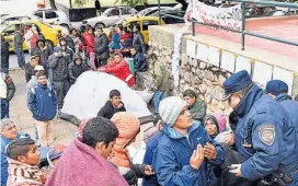  ?? (RAIMUNDO VIÑUELAS) ?? Solución. Tras la protesta de carreros, el municipio acordó con La Igualdad integrarlo­s como servidores urbanos .