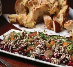  ?? PHOTOS BV E. JASON WAMBSGANS / CHICAGO TRIBUNE ?? Quinoa and cauliflowe­r fall salad.