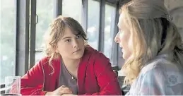  ?? ?? Ruby (Emilia Jones) con su madre en el filme (Marlee Matlin, reconocida actriz sorda).