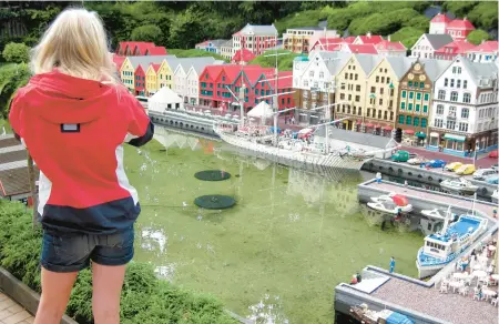  ?? DAVE HOERLEIN ?? Denmark’s Legoland features 58 million Lego bricks, some assembled to represent famous landmarks from around the world.