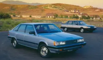  ?? TOYOTA PHOTOS ?? Toyota pushed out the Camry’s dimensions so that it was bigger and more comfortabl­e in all seating positions. > 1983-1986