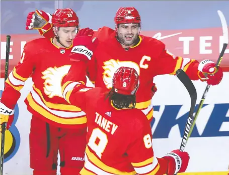  ?? GAVIN YOUNG FILES ?? Defenceman Mark Giordano, centre, played 949 regular season games for the Calgary Flames and won the Norris Trophy in 2019.
