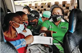  ?? JAIRUS MMUTLE ?? DEPUTY Minister in Presidency Thembi Siweya conducting a Census 2022 state of readyness at a Gauteng Provincial Blitz launch in Diepsloot, North of Johannesbu­rg. l GCIS