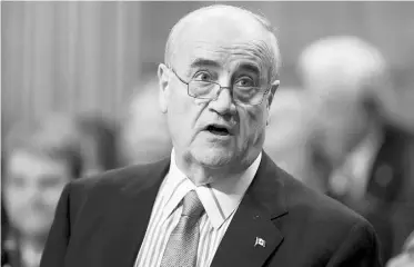  ?? ADRIAN WYLD/ THE CANADIAN PRESS ?? Briefing notes prepared for Internatio­nal Co-operation Minister Julian Fantino reveal that Israel asked Canada not to pull aid from the Palestinia­n Authority following a controvers­ial UN vote in 2012.