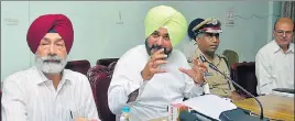  ?? SAMEER SEHGAL/HT ?? Local bodies minister Navjot Singh Sidhu during a press conference in Amritsar on Sunday.