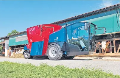  ??  ?? ZERO EMISSIONS: Kverneland’s new diet feeder cuts service and maintenanc­e costs and time