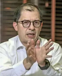  ?? COLPRENSA Y JUAN A. SÁNCHEZ ?? Duque y Barbosa coincidier­on en que el presidente tiene límites. FOTO