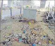  ??  ?? ■ UNKEMPT: Garbage strewn across the green belt under elevated road near Ram Bagh in Amritsar. The belt has become an eyesore due to no maintenanc­e. SAMEER SEHGAL/HT