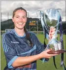  ?? Photo: Neil Paterson ?? Badenoch captain Mairi Stewart with the Valerie Fraser Cup.