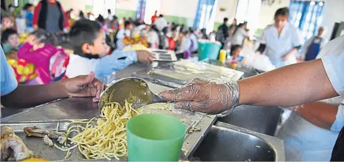  ?? (LA VOZ / ARCHIVO) ?? Alimentos. Para que el Paicor mantenga el poder de compra de alimentos y la cantidad de beneficiar­ios, Cippes propone incrementa­r el presupuest­o en más de $ 125 millones.