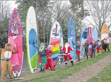  ?? Ref: 51-0921. ?? The Christmas paddle-board along the Kennet and Avon Canal