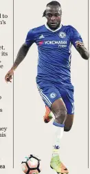  ??  ?? Penalty controvers­y: Victor Moses has history when it comes to Swansea