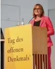  ??  ?? Staatssekr­etärin Katrin Schütz sprach bei der offizielle­n Eröffnung.