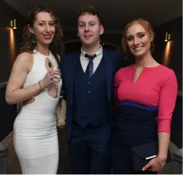  ?? ?? Darren O’Sullivan in the company of Meabh O’Connor and Siobháin McSweeney at the Lismire Victory function.