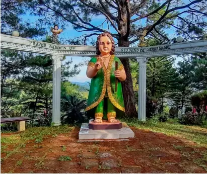  ?? ROMAN PROSPERO ?? Get supersized blessing Sto. Niño’s oversized statue stands in a Sierra Madre mountain resort that is becoming a must-visit place for pilgrims.