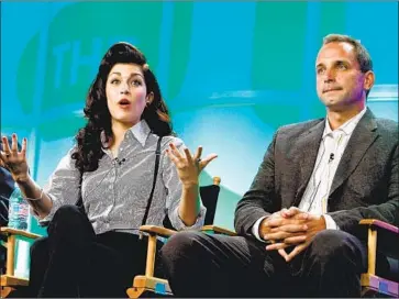  ?? Kevin Winter Getty Images ?? STEVIE RYAN, left, and TV producer David Hurwitz at the 2007 Television Critics Assn. press tour in Beverly Hills. Ryan came of age during the 1990s and developed a keen sense of what would work on the internet.