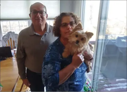  ?? GARY PULEO - MEDIANEWS GROUP ?? Collegevil­le couple Howard and Andrea Shinder adopted their future “Puppy Bowl” star Linus from New Life Animal Rescue.