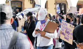  ?? /MIZPAH ZAMORA ?? Observador­es de la CEDH atendieron a las asistentes a la marcha