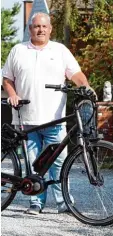  ??  ?? Seit Pfingsten ist Uwe Krüger gut 1000 Kilometer mit seinem E Rad gefahren.