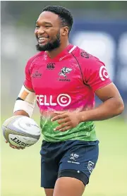  ?? /Steve Haag/Gallo Images ?? Good eye for space: Sharks centre Lukhanyo Am’s all-round game is vital to his team’s cause.