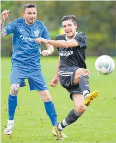  ?? FOTO: GÜNTER KRAM ?? Die SG Argental und die SG Baienfurt teilten die Punkte.