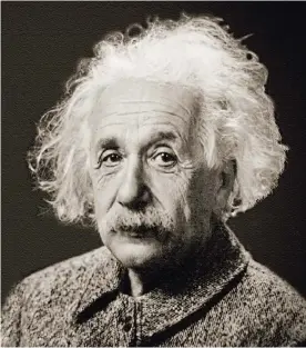  ??  ?? El físico alemán de origen judío Albert Einstein, autor de la teoría de la relativida­d.